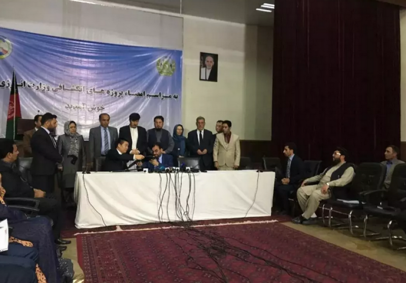 雙登集團(tuán)攜手阿富汗國家能源水利部簽署5.5MW光儲(chǔ)微電網(wǎng)合作項(xiàng)目