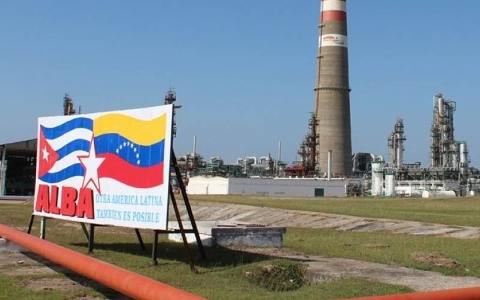 PDVSA與康菲石油公司陷入絕望的競爭，以阻止衰落