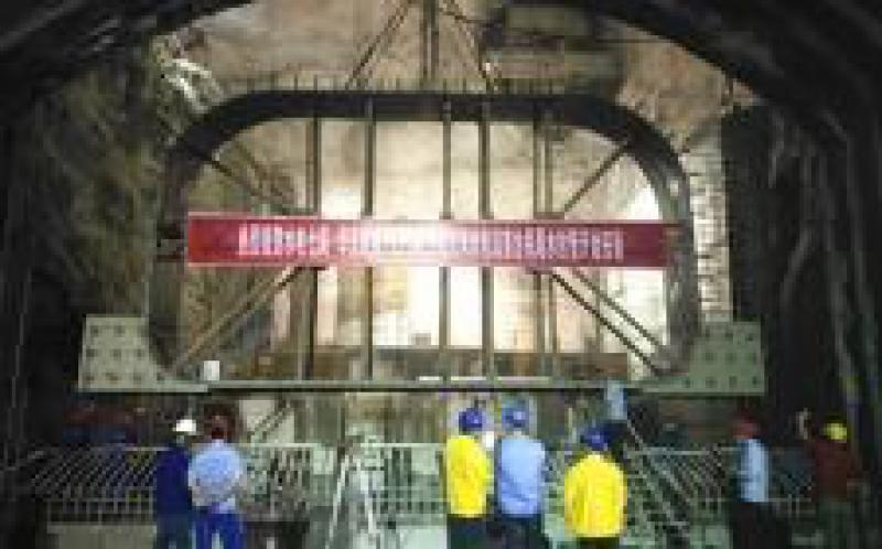 國(guó)內(nèi)首個(gè)百萬(wàn)千瓦級(jí)EPC 水電項(xiàng)目尾水肘管安裝