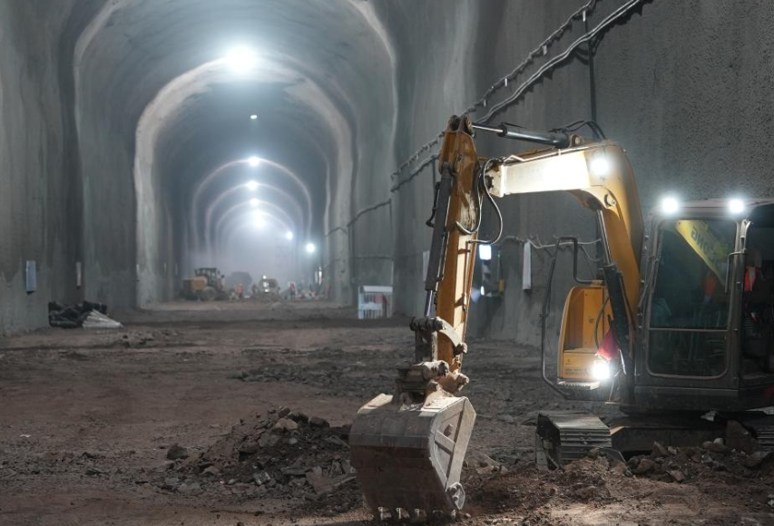 黃河古賢水利樞紐工程導(dǎo)流洞貫通