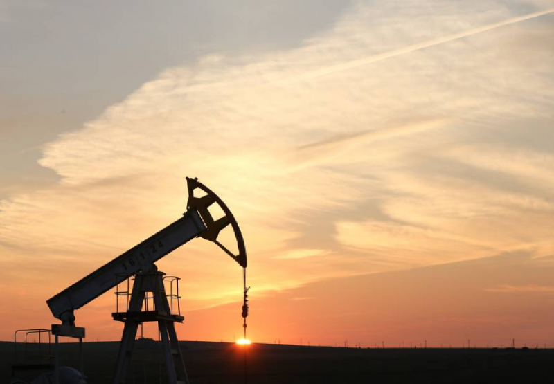 伊拉克巴士拉石油公司日產(chǎn)量已從330萬桶降至90萬桶